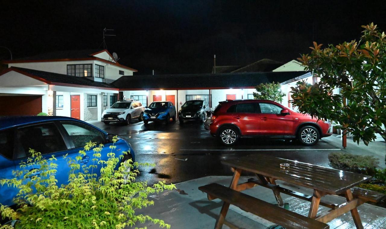 וונגאנואי Bk'S Magnolia Motor Lodge מראה חיצוני תמונה